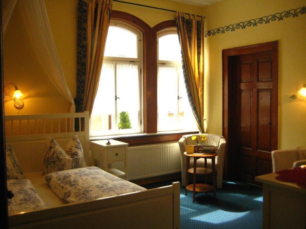 Hotel Villa Rossek Bad Liebenstein Szoba fotó